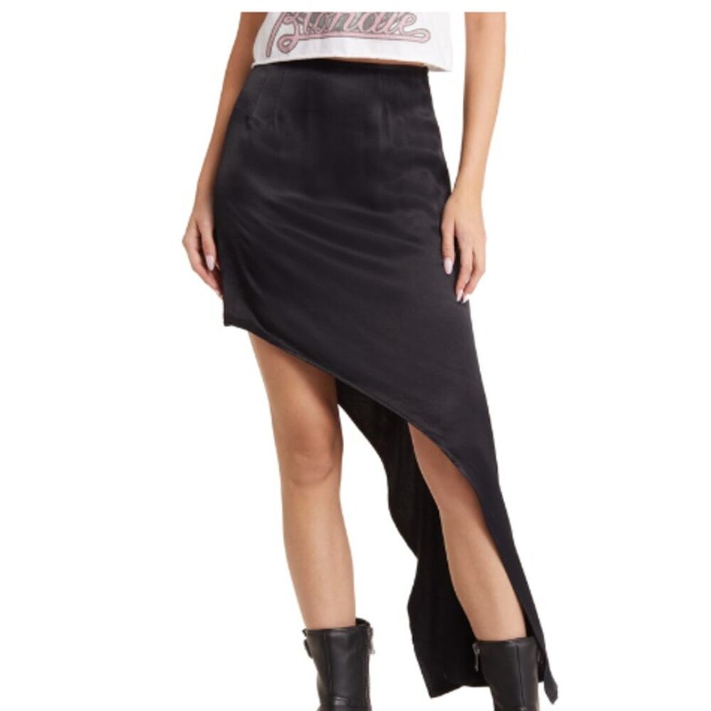 NEW TOPSHOP NORDSTROM Side Drape Satin Miniskirt Size 2